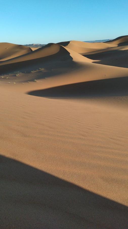 Nomad Bivouac Hotel Merzouga Bagian luar foto