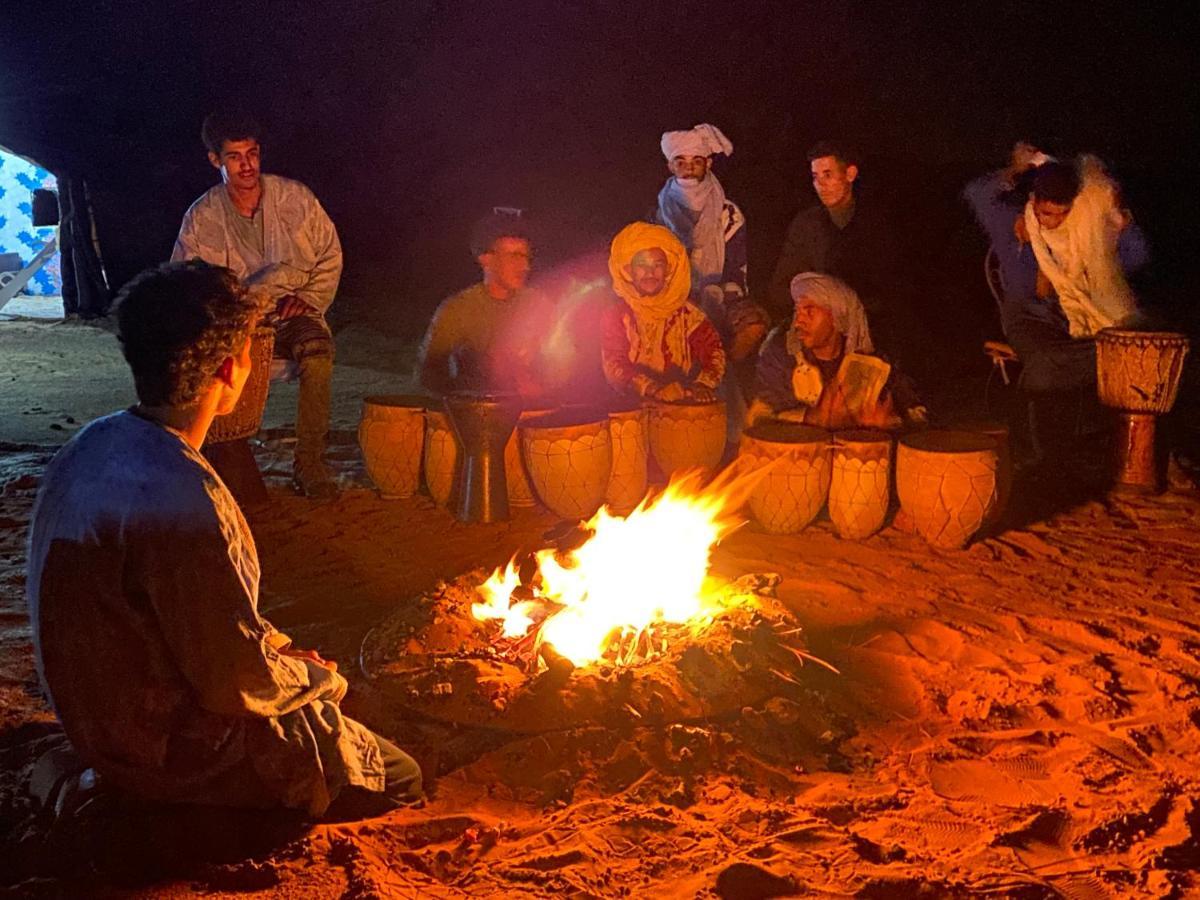 Nomad Bivouac Hotel Merzouga Bagian luar foto